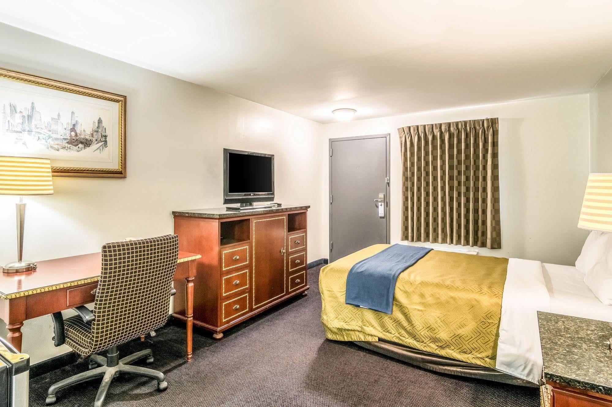 Rodeway Inn פורטייג' מראה חיצוני תמונה